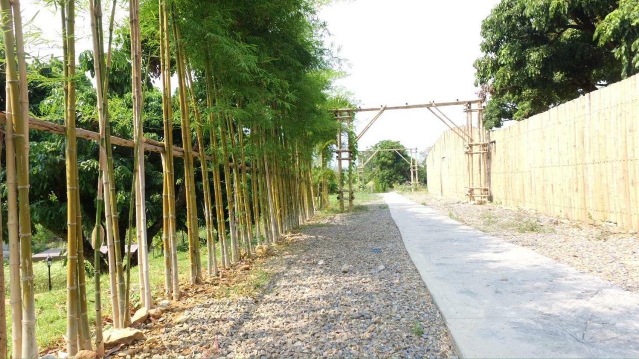 Thanburi Resort Chom Thong Exterior foto